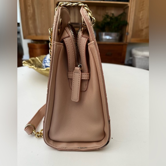 Light Pink Guess Purse - Picture 5 of 8